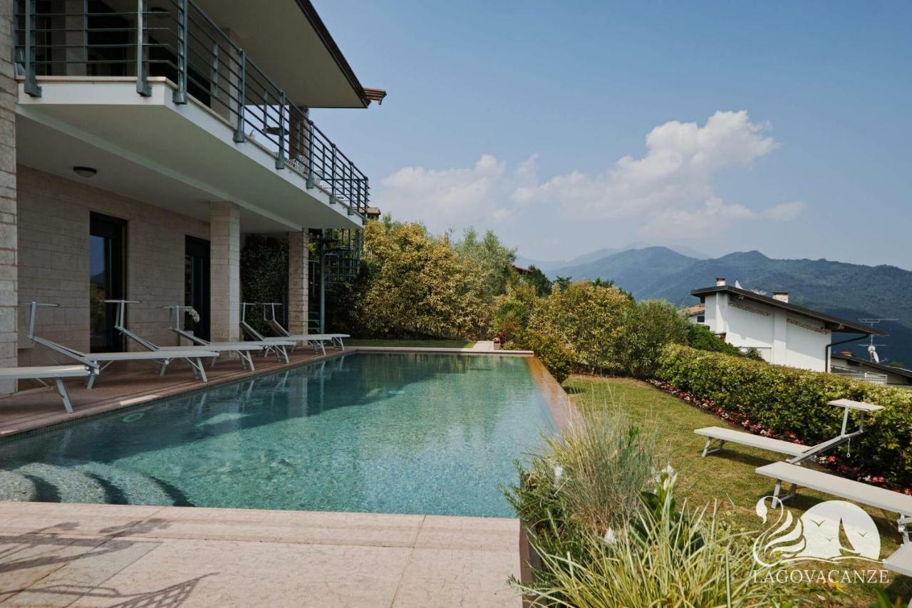 Villa Livia Luxury Roe Exteriör bild