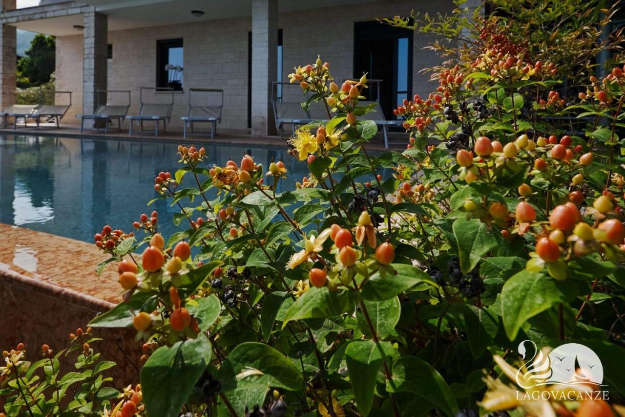 Villa Livia Luxury Roe Exteriör bild